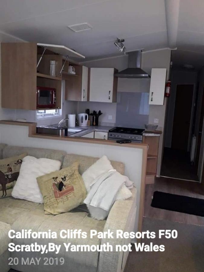 California Cliffs F50 Parkdean Resorts Scratby Bagian luar foto